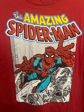 Marvel The Amazing Spider-man Medium Red Shirt